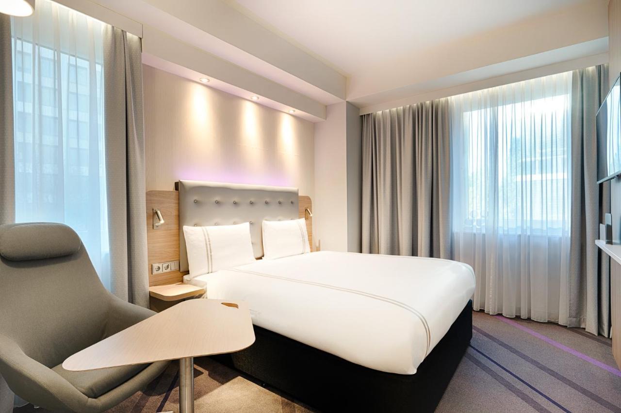 Premier Inn Frankfurt Westend Frankfurt am Main Exterior foto